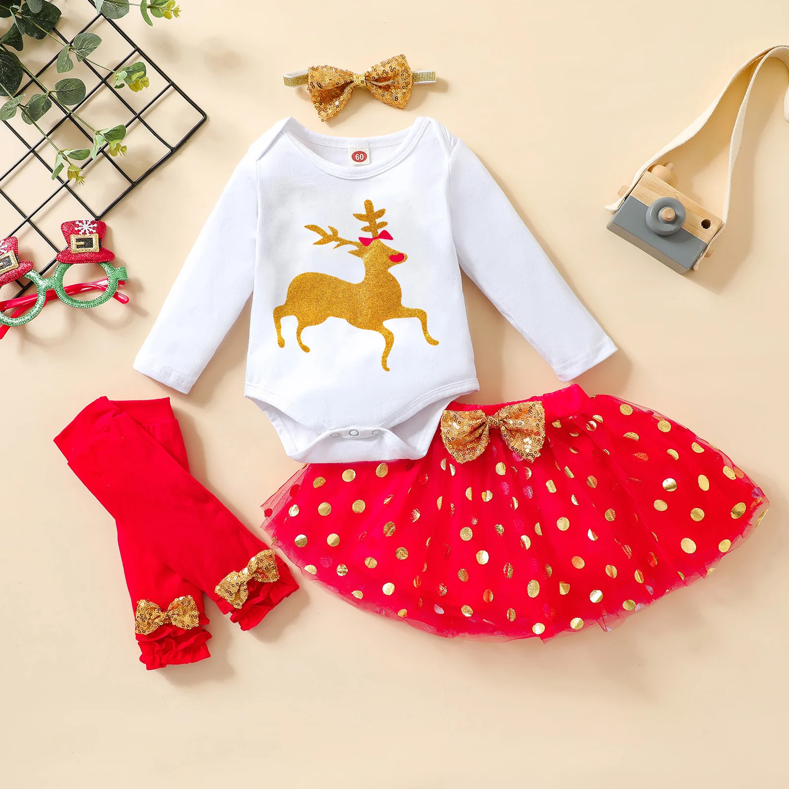 4Pcs Christmas Baby Girls Outfit, Little Fawn Printing Long Sleeve Round Collar Romper + Dot Mesh Skirt + Leggings + Headwear
4Pcs Christmas Baby Girls Outfit, Little Fawn Printing Long Sleeve Round Collar Romper + Dot Mesh Skirt + Leggings + Headwear