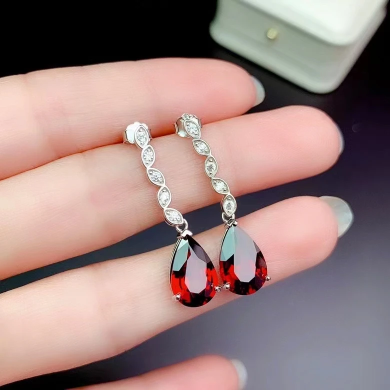 Elegant 925 Silver Garnet Drop Earings for Party 8mm*12mm VVS Grade Natural Garnet Earrings Sterling Silver Garnet Jewelry
Elegant 925 Silver Garnet Drop Earings for Party 8mm*12mm VVS Grade Natural Garnet Earrings Sterling Silver Garnet Jewelry
