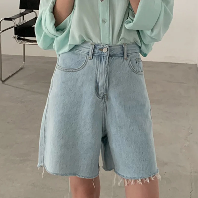 Женские байкерские шорты в уличном стиле, хлопковые джинсовые шорты с высокой талией в Корейском стиле, лето 2021
Женские байкерские шорты в уличном стиле, хлопковые джинсовые шорты с высокой талией в Корейском стиле, лето 2021