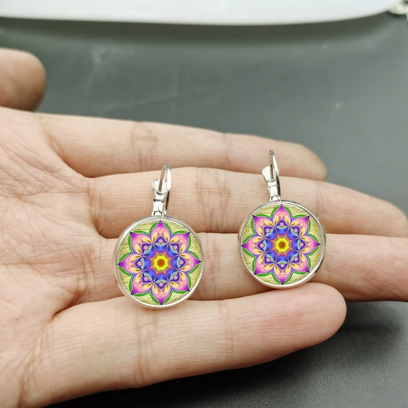 Tafrey alloy earrings mandala artwork photo glass round pendant yoga sacred geometry earrings fashion jewelry handmade earrings
Tafrey alloy earrings mandala artwork photo glass round pendant yoga sacred geometry earrings fashion jewelry handmade earrings