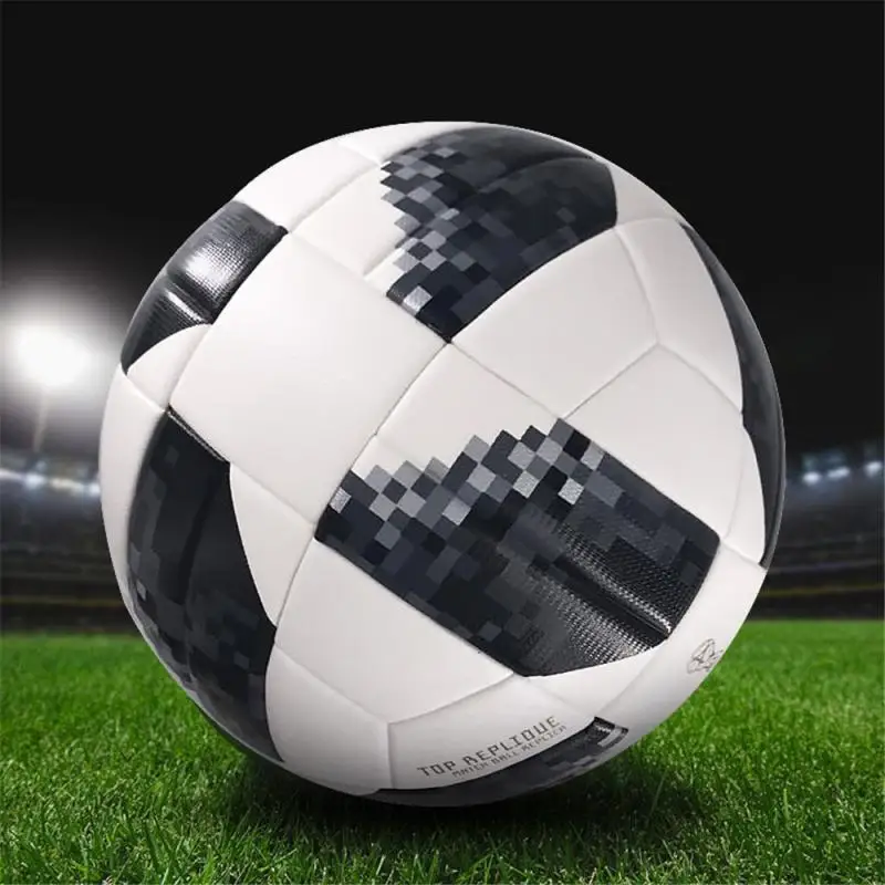 Soccer Seamless Bonding Heat No.4 Soft Team PU Match Balls Football Ball League Goal Football Gift Leather PU Training PU Soft 
Soccer Seamless Bonding Heat No.4 Soft Team PU Match Balls Football Ball League Goal Football Gift Leather PU Training PU Soft
