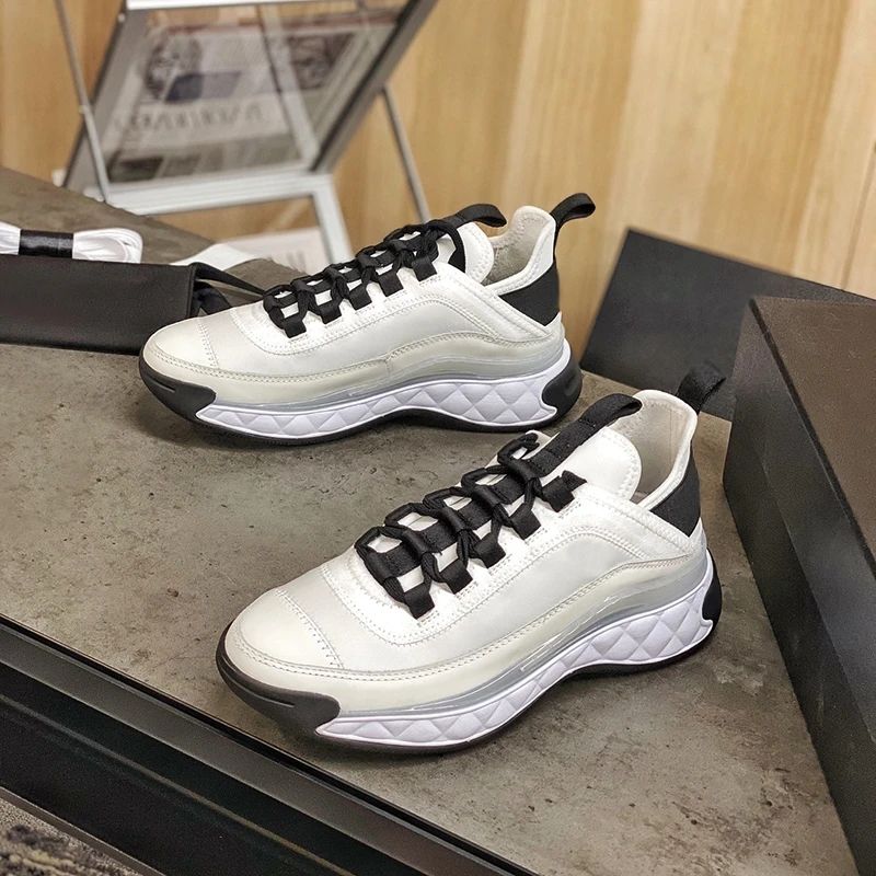 Women's sports shoes luxury shoes casual flat shoes casual women's shoes breathable leather board shoes Sportswoman 
Women's sports shoes luxury shoes casual flat shoes casual women's shoes breathable leather board shoes Sportswoman