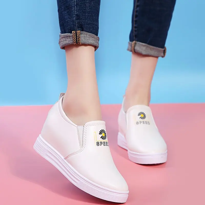 2021 New Platform Sneakers Women Flats Slip On Loafers Wedge Shoes Shallow Ladies Casual Footwear Height Increasing NVX397
2021 New Platform Sneakers Women Flats Slip On Loafers Wedge Shoes Shallow Ladies Casual Footwear Height Increasing NVX397