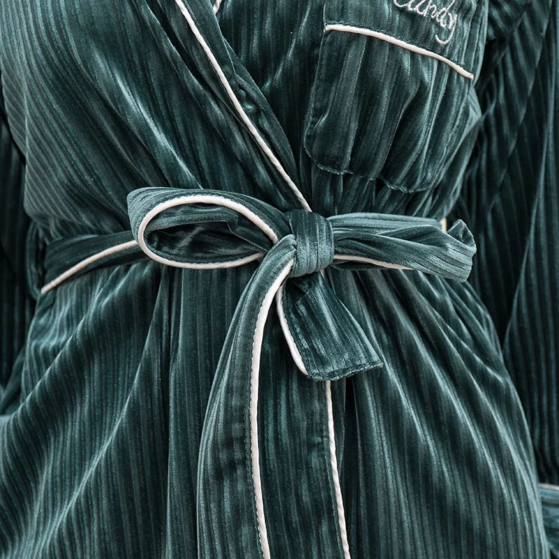 Velvet 3PCS Pajamas Set Female Autumn Winter Long Sleeve Sleepwear Nightwear Casual Bathrobe Sleep Set Sexy Green Home Clothes
Velvet 3PCS Pajamas Set Female Autumn Winter Long Sleeve Sleepwear Nightwear Casual Bathrobe Sleep Set Sexy Green Home Clothes