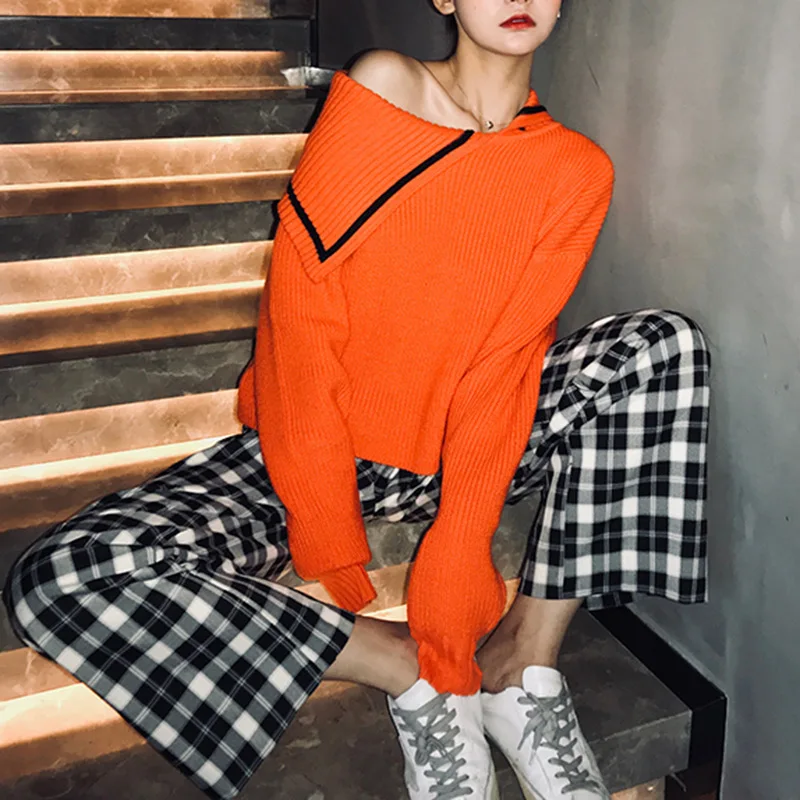 Женский свободный свитер с асимметричной горловиной Белый зимний P-084 2019 | Женская
