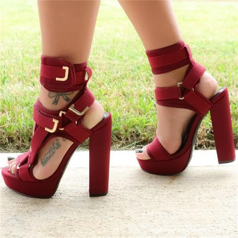 Women's High Heel Shoes 2021 Summer Sexy Bling Buckle Ladies Dress Party Pumps Peep Toe Chunky Heel Female Sandals 35-43 Size
Women's High Heel Shoes 2021 Summer Sexy Bling Buckle Ladies Dress Party Pumps Peep Toe Chunky Heel Female Sandals 35-43 Size