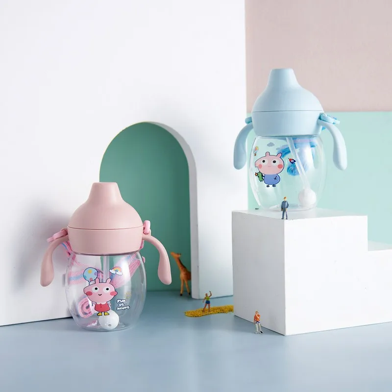 Children's Straw Cup Baby's Milk Duck Mouth Learning Cup Anti-leak Anti-choking Bottle Gravity Ball Cutlery Breakfast Feeding Tr
Children's Straw Cup Baby's Milk Duck Mouth Learning Cup Anti-leak Anti-choking Bottle Gravity Ball Cutlery Breakfast Feeding Tr