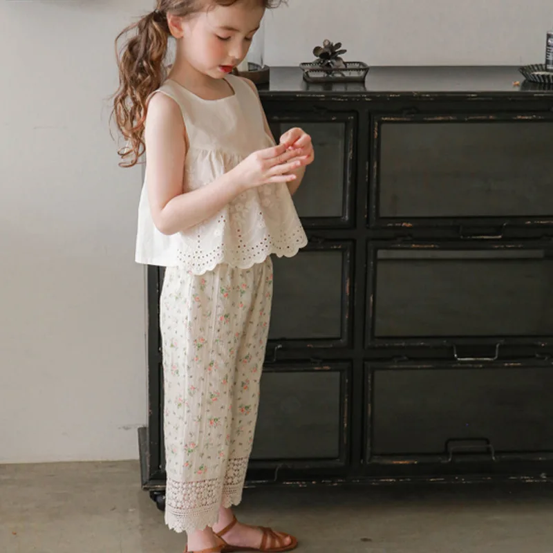 Pants for Girls Outfits Child Floral Printed Casual Pant Summer Children's Clothing Korean Kids Jeans with Elastic Band Trousers
Pants for Girls Outfits Child Floral Printed Casual Pant Summer Children's Clothing Korean Kids Jeans with Elastic Band Trousers