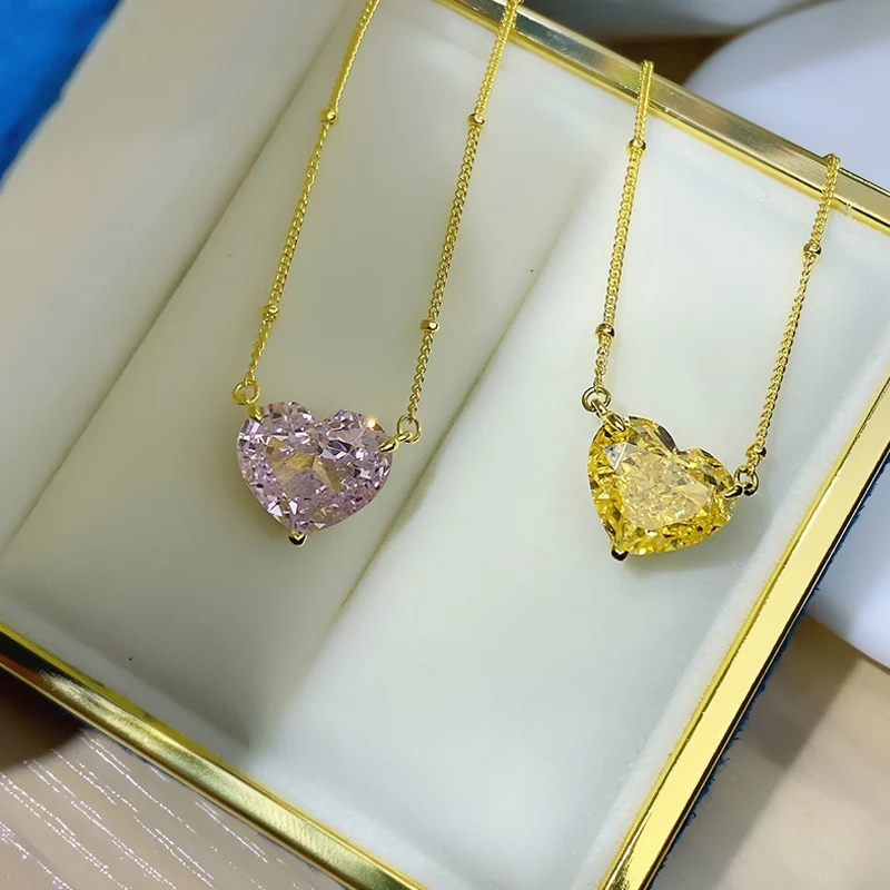 Fire color love necklace clavicle chain light luxury niche 925 sterling silver imported high carbon Diamond Pendant 
Fire color love necklace clavicle chain light luxury niche 925 sterling silver imported high carbon Diamond Pendant