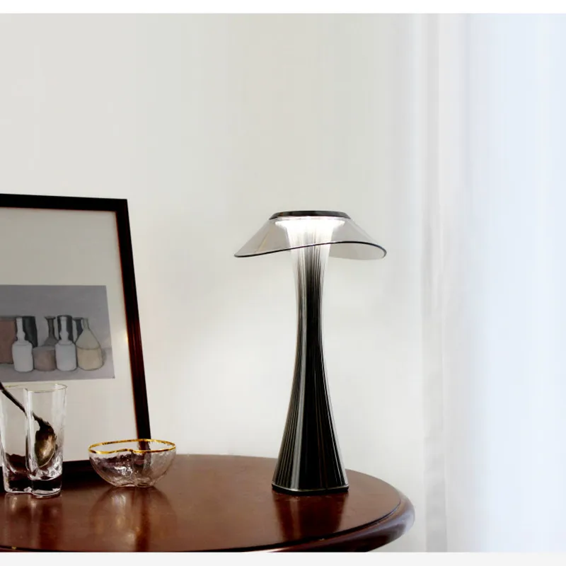 LED table lamp dimmable protection eyes USB charging smart touch switch bedside lamp transparent crystal creative table lamp
LED table lamp dimmable protection eyes USB charging smart touch switch bedside lamp transparent crystal creative table lamp