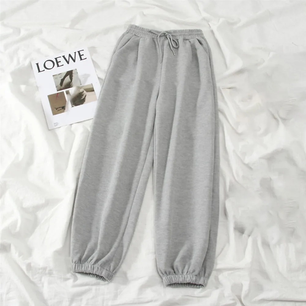 Jogging Sweatpants Women Fashion All-match Baggy Harem Pants Oversize Sports Pants Outdoor Streetwear Trousers Pantalon
Jogging Sweatpants Women Fashion All-match Baggy Harem Pants Oversize Sports Pants Outdoor Streetwear Trousers Pantalon