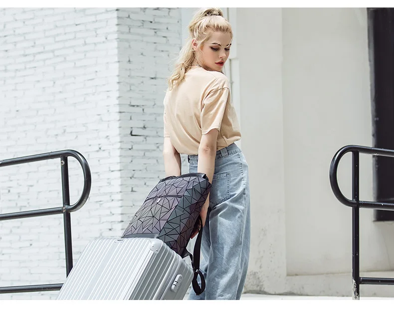 New Women Multi-function Backpack Men 15-inch Laptop Backpacks holographic Geometric Luminous Backpack School Female Rucksack
New Women Multi-function Backpack Men 15-inch Laptop Backpacks holographic Geometric Luminous Backpack School Female Rucksack