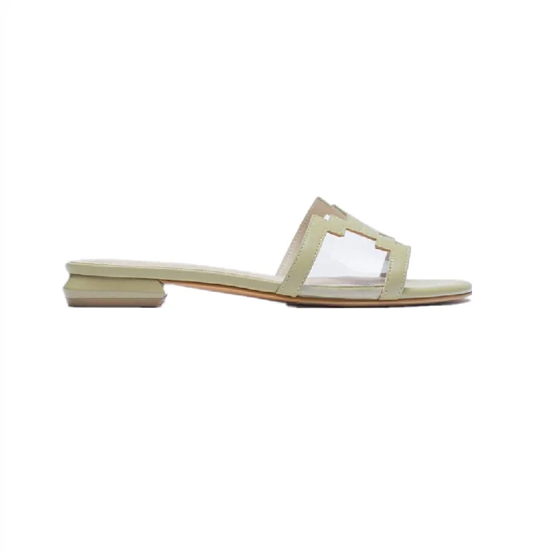 Z* Slippers Outside Female Summer 2021 Newest Thick Heel Leisure Slippers Khaki Green Fashion PVC Beach Sandal Slippers
Z* Slippers Outside Female Summer 2021 Newest Thick Heel Leisure Slippers Khaki Green Fashion PVC Beach Sandal Slippers