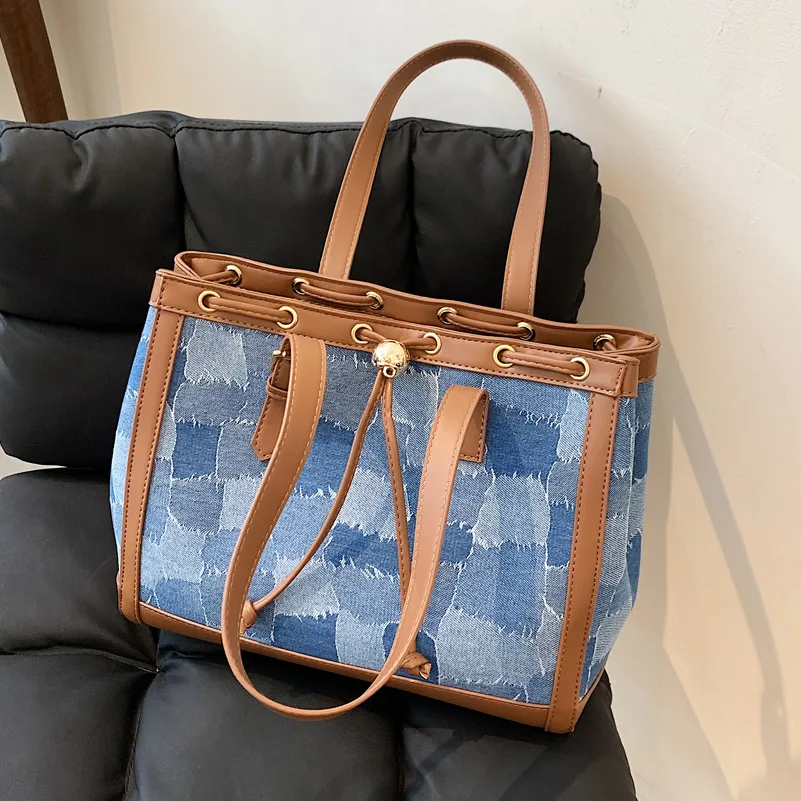 High-quality Women's Capacity Shoulder Bag 2021 New Women's Bag Fashion One-shoulder Denim Women's Bag Commuter Tote Bag
High-quality Women's Capacity Shoulder Bag 2021 New Women's Bag Fashion One-shoulder Denim Women's Bag Commuter Tote Bag
