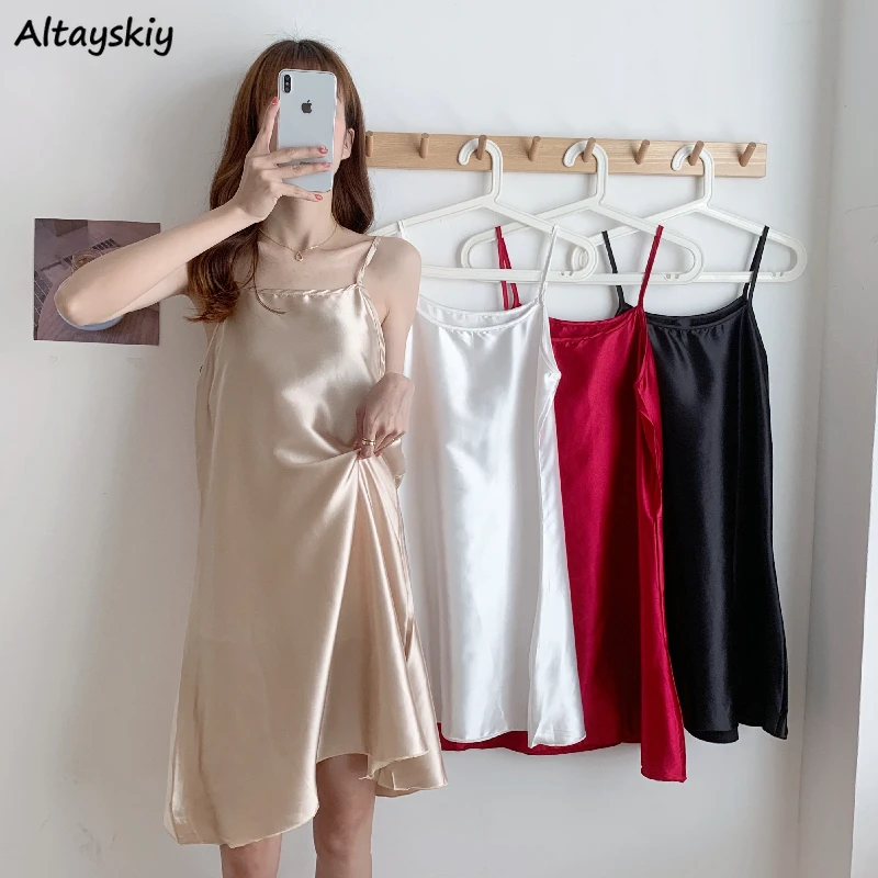 Women Nightgowns Solid Ice-silk Satin Summer Sleeveless Sleepdress Spaghetti Straps Sleepwear Home Casual Simple Lounge Sexy New
Women Nightgowns Solid Ice-silk Satin Summer Sleeveless Sleepdress Spaghetti Straps Sleepwear Home Casual Simple Lounge Sexy New