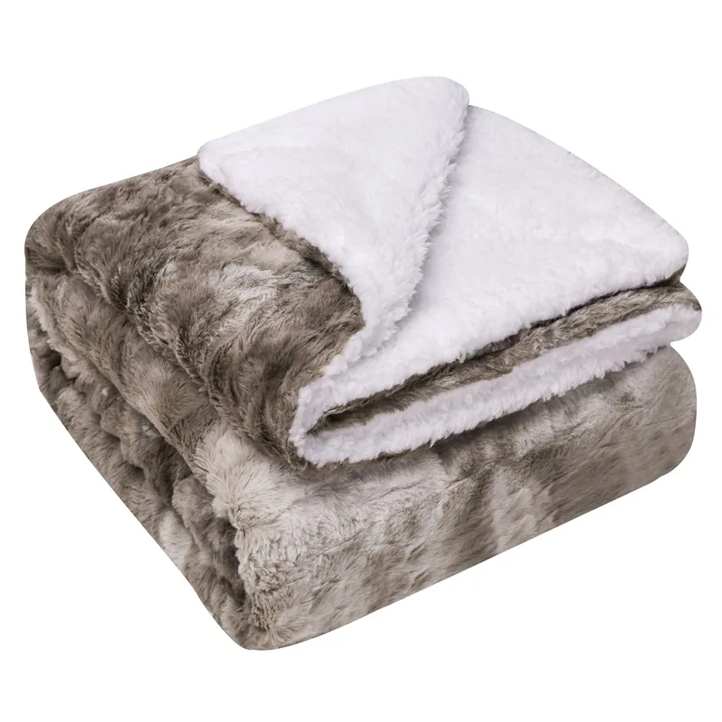152x127cm Double Layer Thicken Plush Home Bedding Warmer Winter Blankets Plaid Fleece Bedspread 
152x127cm Double Layer Thicken Plush Home Bedding Warmer Winter Blankets Plaid Fleece Bedspread