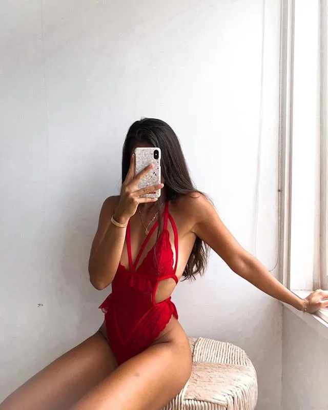 Hot Women Push-Up Lace Bra Beach Bikini Set Swimsuit Ladies Floral Top 
Hot Women Push-Up Lace Bra Beach Bikini Set Swimsuit Ladies Floral Top