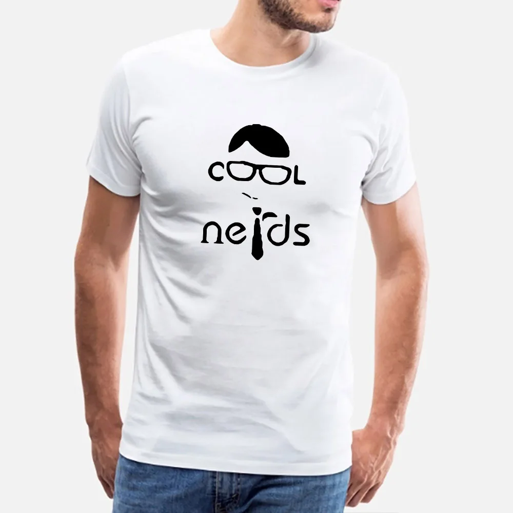 Мужская футболка с коротким рукавом, круглым вырезом и принтом
Мужская футболка с коротким рукавом, круглым вырезом и принтом