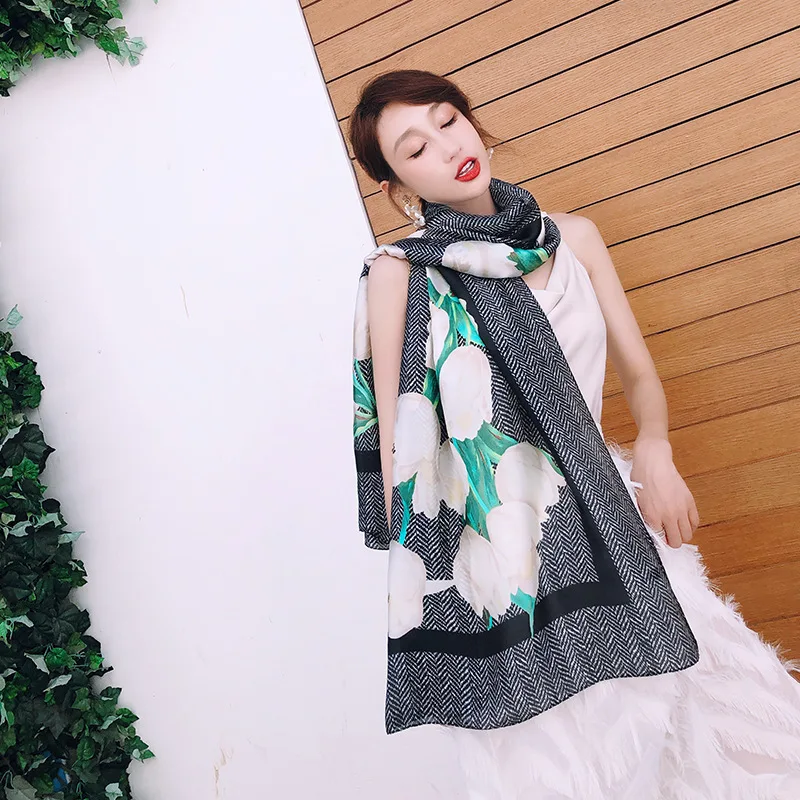 

2020 новый женский 100% чистый Шелковый шарф мульти цветы цифровая Пашмина с принтом Ourdoor солнцезащитные черные шарфы шаль женский шарф