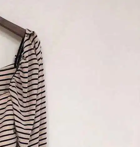 Women Sweater 2021 Spring and Summer New Ladies Stitching Striped Square Collar Top
Women Sweater 2021 Spring and Summer New Ladies Stitching Striped Square Collar Top