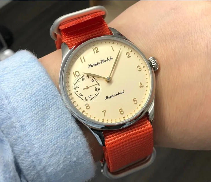 Мужские часы с сапфировым стеклом или минеральным стеклом, 44 мм 
Мужские часы с сапфировым стеклом или минеральным стеклом, 44 мм