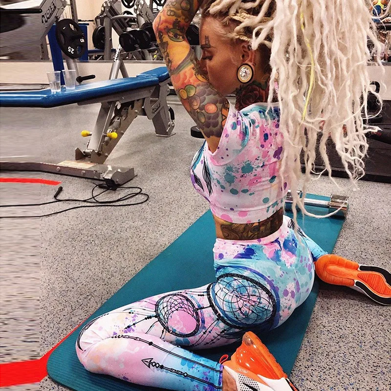 Short Sleeve Crop Tops and High Waist Slim Trousers Women's Sets Fitness Workout Multicolor Printed 2 Piece Outfits Women
Short Sleeve Crop Tops and High Waist Slim Trousers Women's Sets Fitness Workout Multicolor Printed 2 Piece Outfits Women