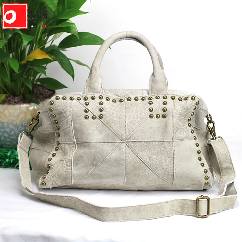 Large Capacity Women Retro Rivet Tote Bag Casual Designer Nubuck Leather Lady Handbag Vintage Female Big Shopper Bags Bolsa Sac
Large Capacity Women Retro Rivet Tote Bag Casual Designer Nubuck Leather Lady Handbag Vintage Female Big Shopper Bags Bolsa Sac