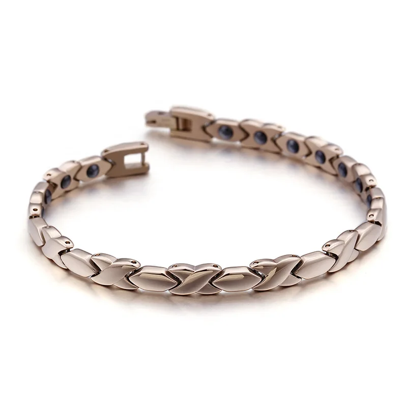 Классический глянцевый золотистый деловой мужской браслет из титановой стали
Классический глянцевый золотистый деловой мужской браслет из титановой стали