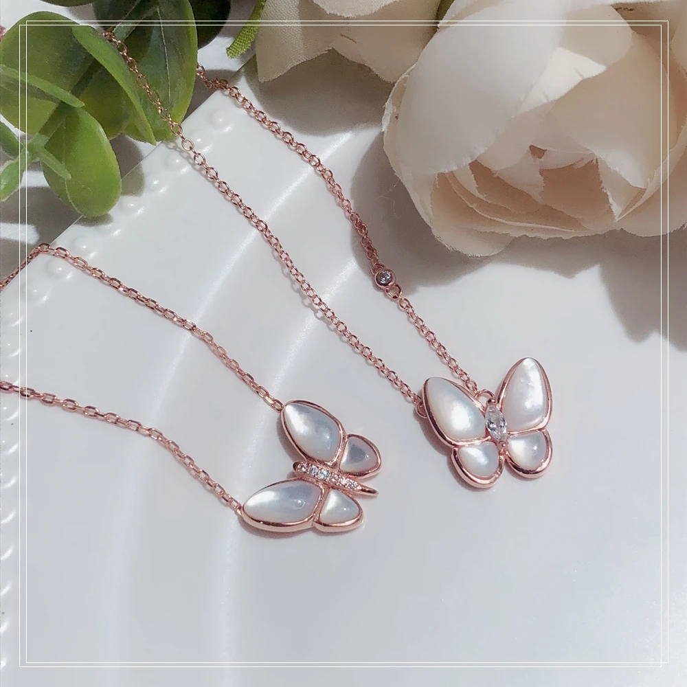 2021 New Fritillaria Butterfly Necklace Women's Fairy Temperament High QualityFashion Luxury Brand Jewelry Rose Gold Shining
2021 New Fritillaria Butterfly Necklace Women's Fairy Temperament High QualityFashion Luxury Brand Jewelry Rose Gold Shining