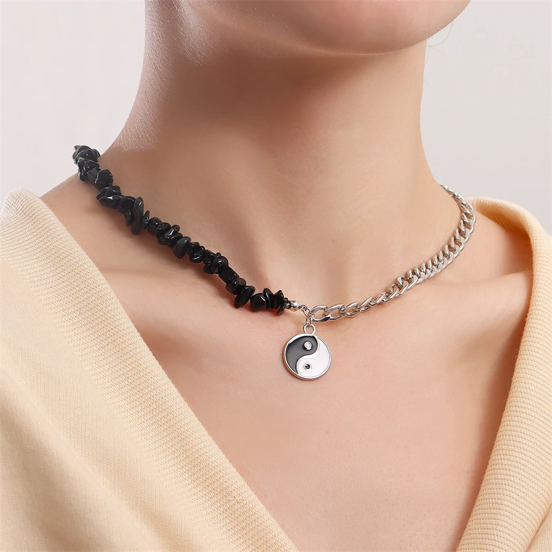 Trendy Hip-Hop Style Creative Stitching Necklace Personality Tai Chi Pattern Pendant Clavicle Chain Ladies Jewelry Best Gift
Trendy Hip-Hop Style Creative Stitching Necklace Personality Tai Chi Pattern Pendant Clavicle Chain Ladies Jewelry Best Gift