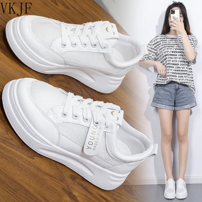 Women Casual Shoes New Spring Women Shoes Fashion Embroidered White Sneakers Breathable Flower Lace-Up Women Sneakers 
Women Casual Shoes New Spring Women Shoes Fashion Embroidered White Sneakers Breathable Flower Lace-Up Women Sneakers