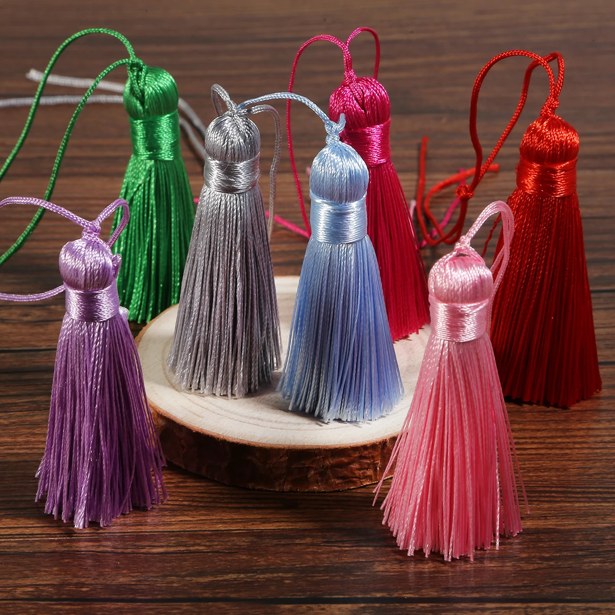17 Colors 5.5cm High Quality Cotton Silk Tassel Short Tassel Curtains Hanging For DIY Jewelry Making Findings Accessories
17 Colors 5.5cm High Quality Cotton Silk Tassel Short Tassel Curtains Hanging For DIY Jewelry Making Findings Accessories