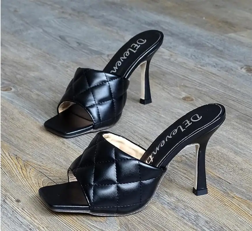 Marian Sqaure Toe Red Quilted Mule Heels Shoe Black PU High Heel Shoes Women Sandals Sliper Woman Shoes Zapatos Mujer White Blue
Marian Sqaure Toe Red Quilted Mule Heels Shoe Black PU High Heel Shoes Women Sandals Sliper Woman Shoes Zapatos Mujer White Blue