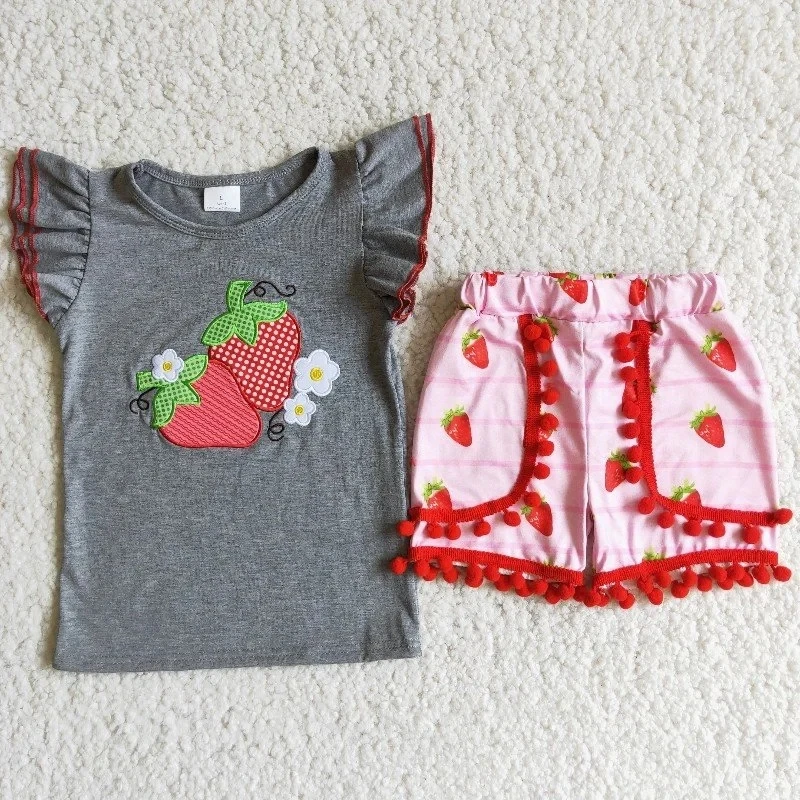 Wholesale Summer Baby Girl Boutique Clothing Strawberry Embroidery Gray Shirt Children Plush Ball Pink Shorts Kid Fashion Outfit
Wholesale Summer Baby Girl Boutique Clothing Strawberry Embroidery Gray Shirt Children Plush Ball Pink Shorts Kid Fashion Outfit
