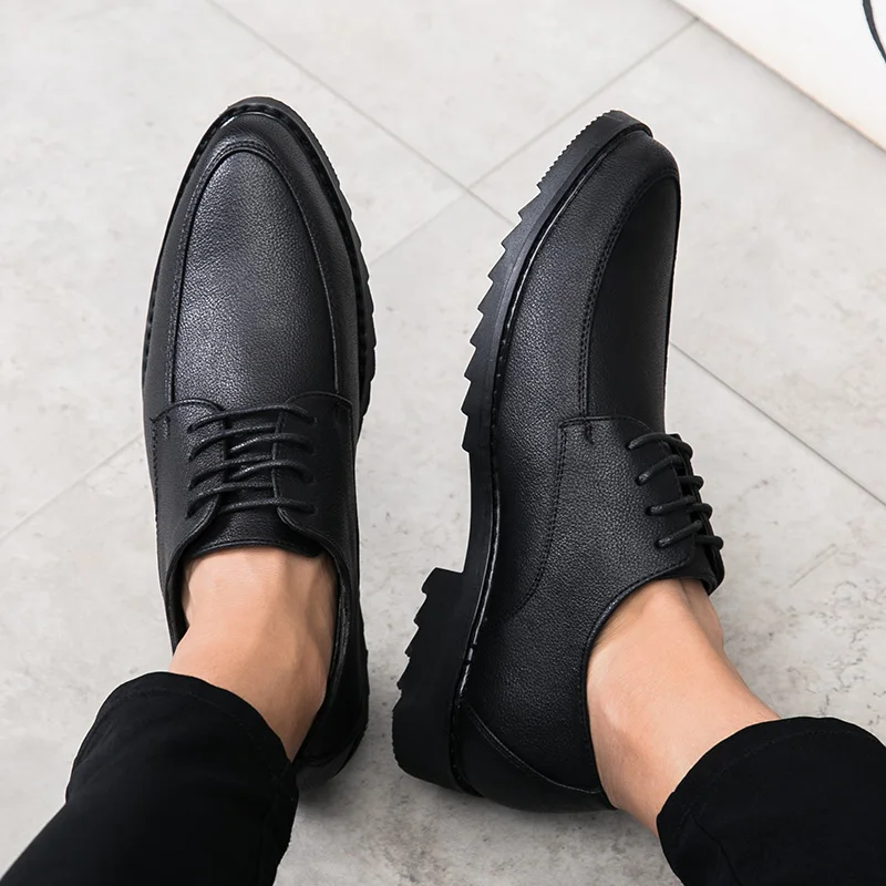 New loafers shoes fashion barber pointed men's leather shoes Brown business casual shoes man Leather Oxford Flats for men *