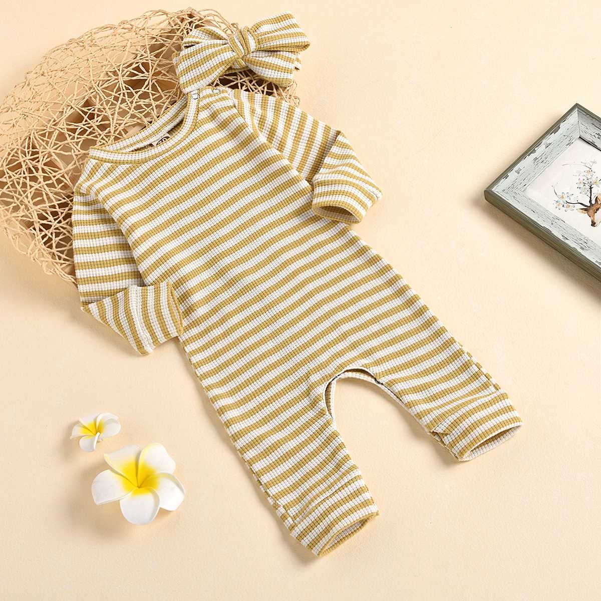 Baby Spring Autumn Clothes Long Sleeve Stripes Romper Newborn Infant Horizontal Striped Ribbed Kniting Jumpsuit Headband Sets
Baby Spring Autumn Clothes Long Sleeve Stripes Romper Newborn Infant Horizontal Striped Ribbed Kniting Jumpsuit Headband Sets