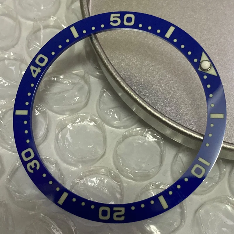 

Watch Parts 38mm Blue/Black/Green Ceramic Bezel Full Luminous Watch Insert Fit SKX/Heimdallr Diver Watch Case