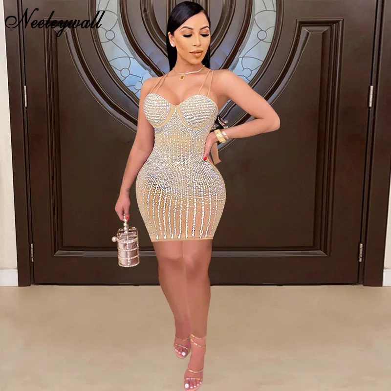 Neeleywall Sparkle Nude Rhinestone Studded Bodycon Mini Dress Glam Spagetti Straps Crystal Short Party Dress Birthday Outfits
Neeleywall Sparkle Nude Rhinestone Studded Bodycon Mini Dress Glam Spagetti Straps Crystal Short Party Dress Birthday Outfits