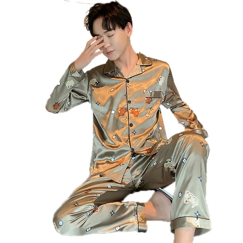 Long-Sleeved Men and Women Couple's Viscose Fiber Pajamas Cardigan Silk-like Homewear Set pijama homewear sleepwear 
Long-Sleeved Men and Women Couple's Viscose Fiber Pajamas Cardigan Silk-like Homewear Set pijama homewear sleepwear