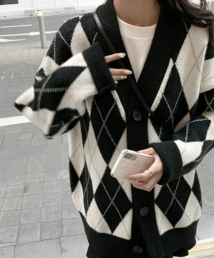 Thick Long Cardigans for Women 2021 Japanese Retro Argyle Sweaters Casual Loose V-neck Button Up Contrast Cardigan Coat
Thick Long Cardigans for Women 2021 Japanese Retro Argyle Sweaters Casual Loose V-neck Button Up Contrast Cardigan Coat