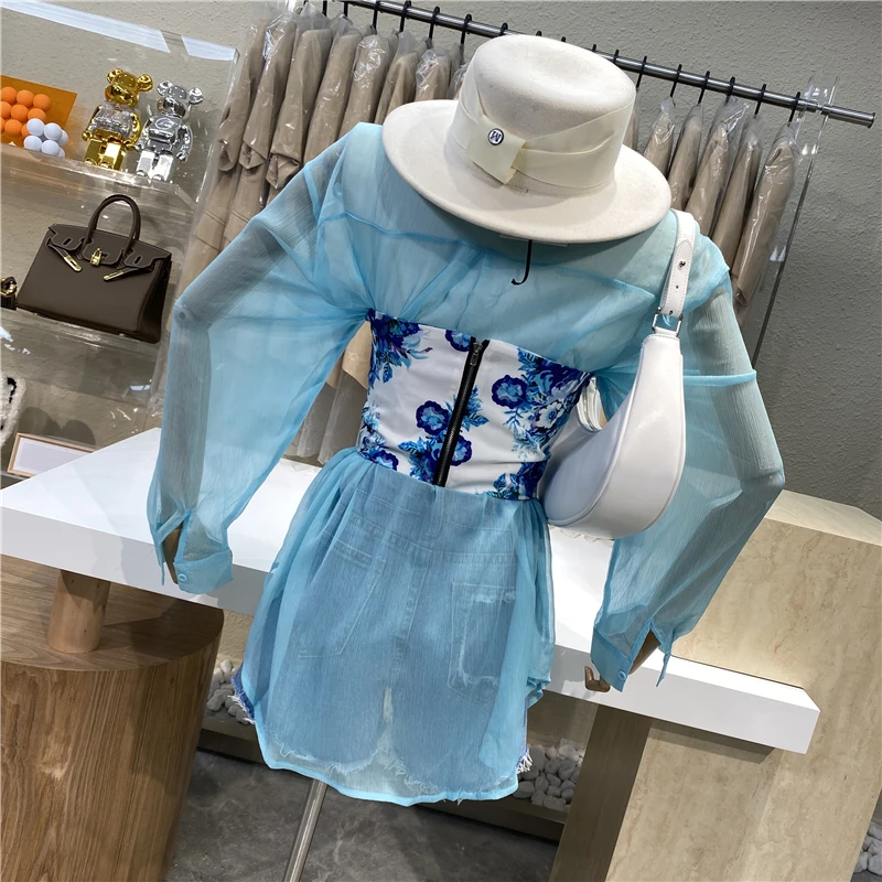 Brand Original Design 2021 Solid Color Loose Long Sleeve Perspective Sunscreen Shirt+flower Tube Top 2 Pieces
Brand Original Design 2021 Solid Color Loose Long Sleeve Perspective Sunscreen Shirt+flower Tube Top 2 Pieces