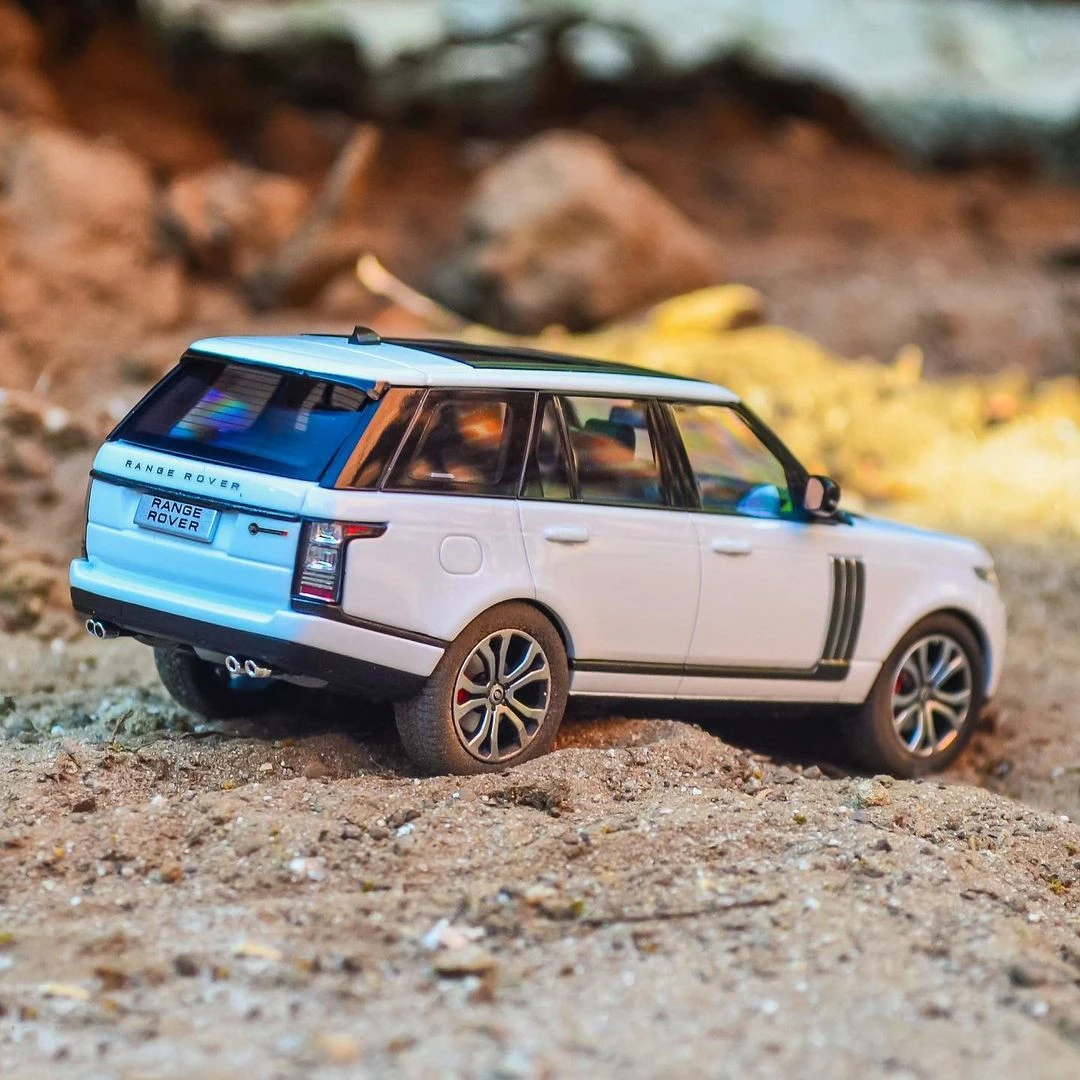 2021New 1:24 Land Rover Range Rover Aluminum Alloy Model Toys Free Shipping Boy Toys Adult Toys Children's Gifts Best feel
2021New 1:24 Land Rover Range Rover Aluminum Alloy Model Toys Free Shipping Boy Toys Adult Toys Children's Gifts Best feel