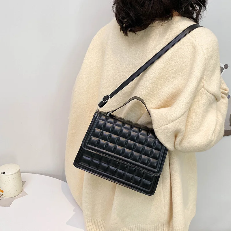 Designer Fashion Ladies Shoulder Bag Luxury Exquisite Cross-body Shoulder Bag Vintage messenger Bag
Designer Fashion Ladies Shoulder Bag Luxury Exquisite Cross-body Shoulder Bag Vintage messenger Bag