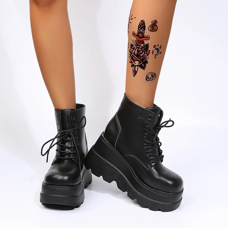 2022 New platform thick bottom short tube lace-up Martin boots wedge heel women's shoes heightening women's boots
2022 New platform thick bottom short tube lace-up Martin boots wedge heel women's shoes heightening women's boots