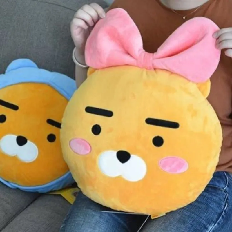 Fashion Kakao Cartoon Ryan Plush Pillow decoration Toys Kawaii blue pink sofa Soft Cushion Kids Birthday Gift
Fashion Kakao Cartoon Ryan Plush Pillow decoration Toys Kawaii blue pink sofa Soft Cushion Kids Birthday Gift