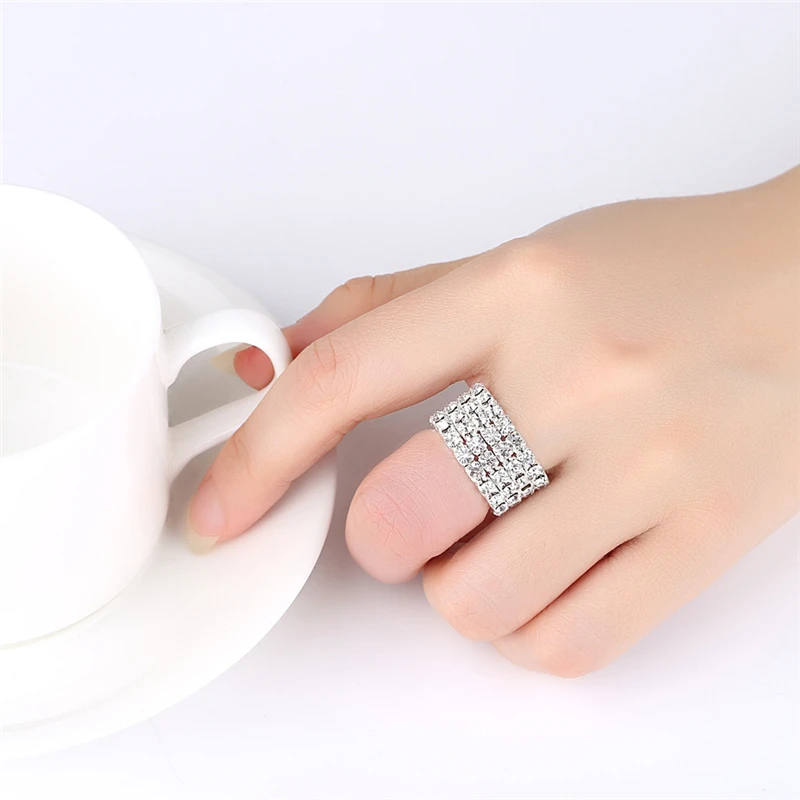 UUNICO 2020 new Fashion Jewelry 1-4 rows Rhinestone Crystal Wedding Rings Charm Elastic Rings For Women Bridal Wedding Jewelry
UUNICO 2020 new Fashion Jewelry 1-4 rows Rhinestone Crystal Wedding Rings Charm Elastic Rings For Women Bridal Wedding Jewelry