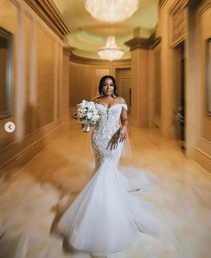 Lace Wedding Dresses Off The Shoulder African Mermaid Bridal Gowns Zipper Back Lace Tulle Long Dubai Plus Size vestido de novia
Lace Wedding Dresses Off The Shoulder African Mermaid Bridal Gowns Zipper Back Lace Tulle Long Dubai Plus Size vestido de novia