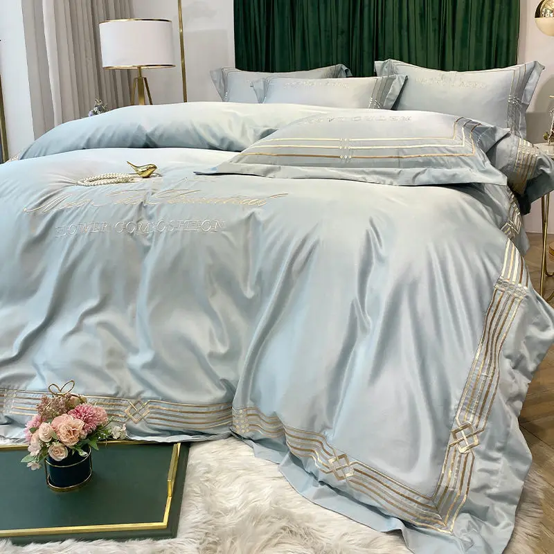 Silk Bedding Set Simple European Style Bed Sheet Comfortable And Smooth Quilt Cover Fitted Bed Sheet With Pillowcase
Silk Bedding Set Simple European Style Bed Sheet Comfortable And Smooth Quilt Cover Fitted Bed Sheet With Pillowcase