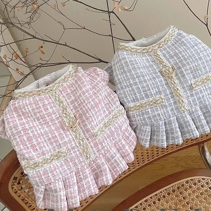 Pet clothes autumn and winter new style small fragrance plus velvet traction button skirt Teddy Bichon dog cat clothes
Pet clothes autumn and winter new style small fragrance plus velvet traction button skirt Teddy Bichon dog cat clothes