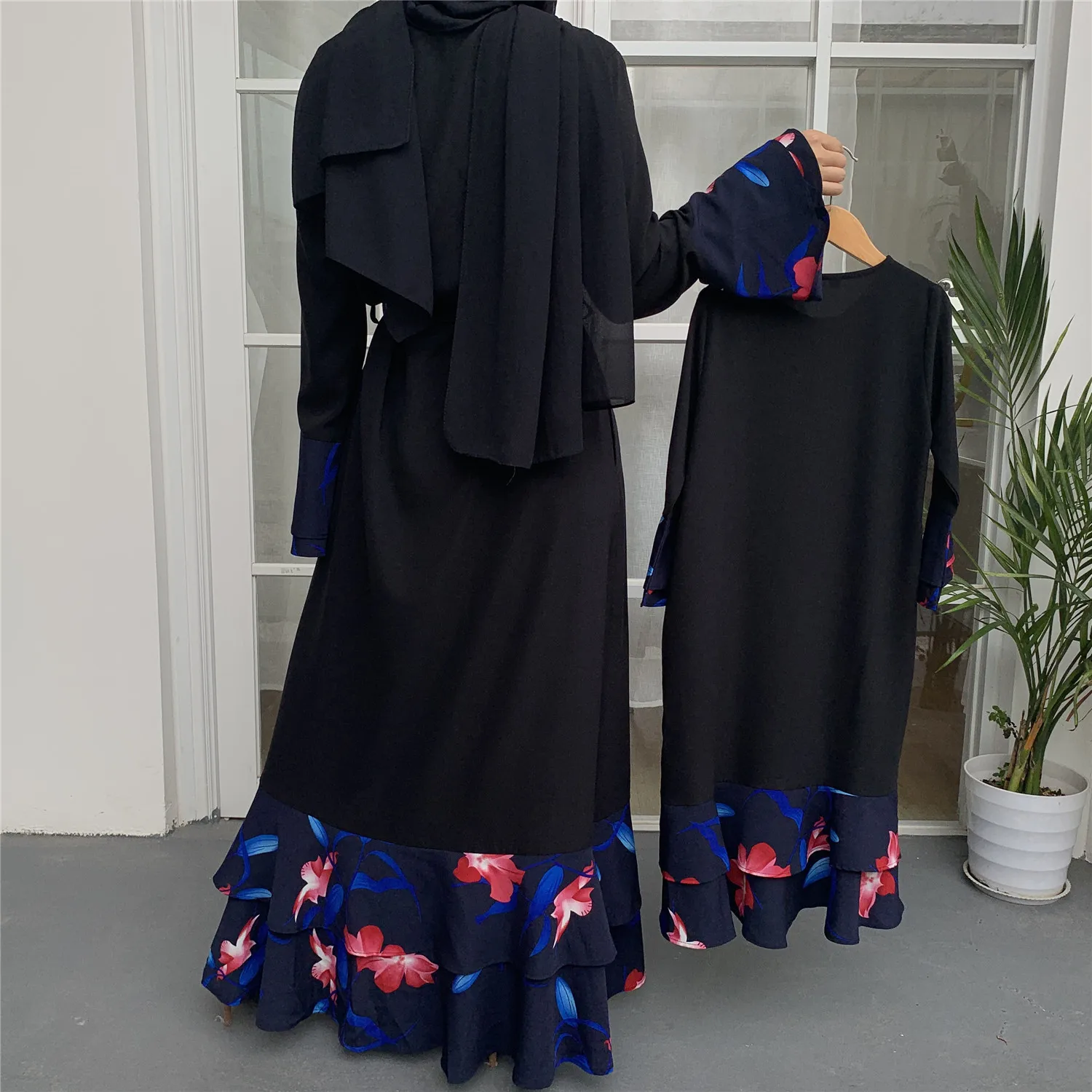 

Parent Child Matching Dress Mommy and Daughter Black Abaya Family Clothing Muslim Dress Kaftan Dubai Kids Islamic Clothing